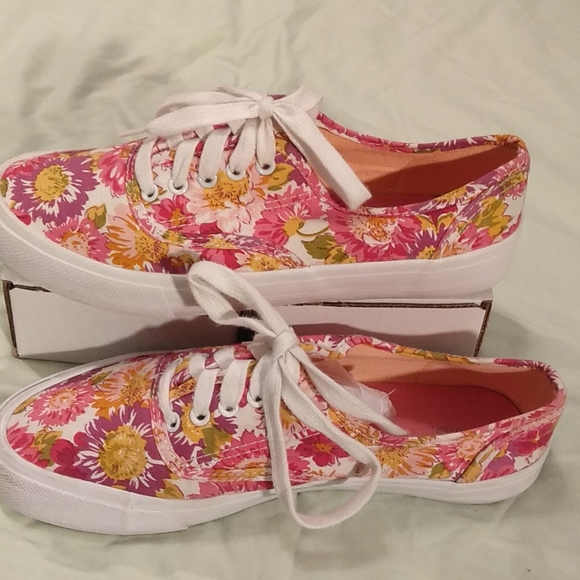 Mossimo Pink Purple Canvas Sneakers - lightly used - Picture 6 of 10